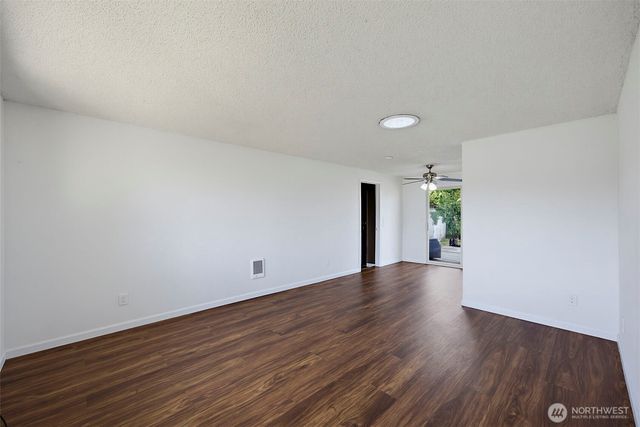 1010 S 88th Street, Tacoma, WA 98444
