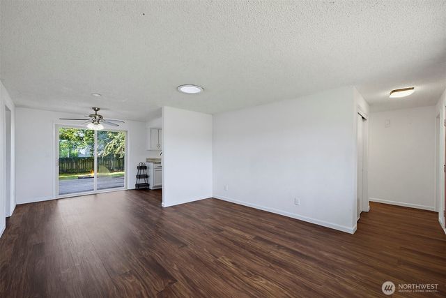1010 S 88th Street, Tacoma, WA 98444