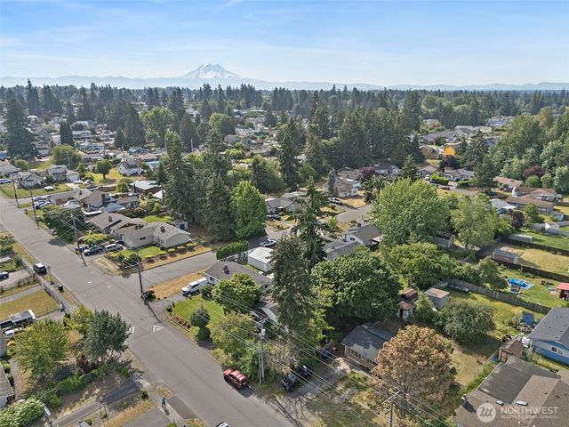 1010 S 88th Street, Tacoma, WA 98444