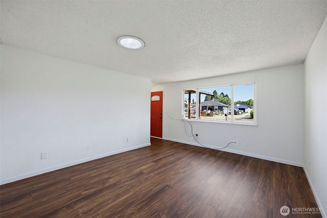 1010 S 88th Street, Tacoma, WA 98444