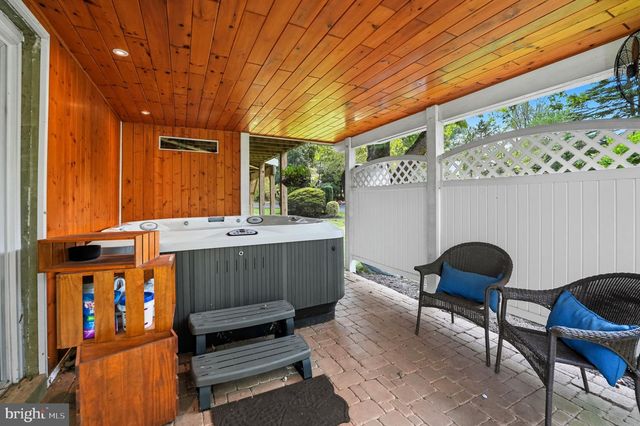 3214 DOMINY CT, Oakton, VA 22124