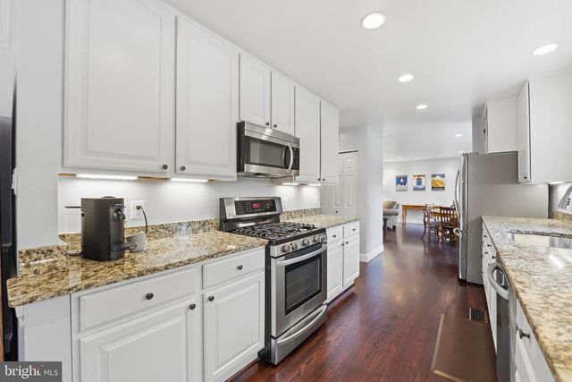 3214 DOMINY CT, Oakton, VA 22124