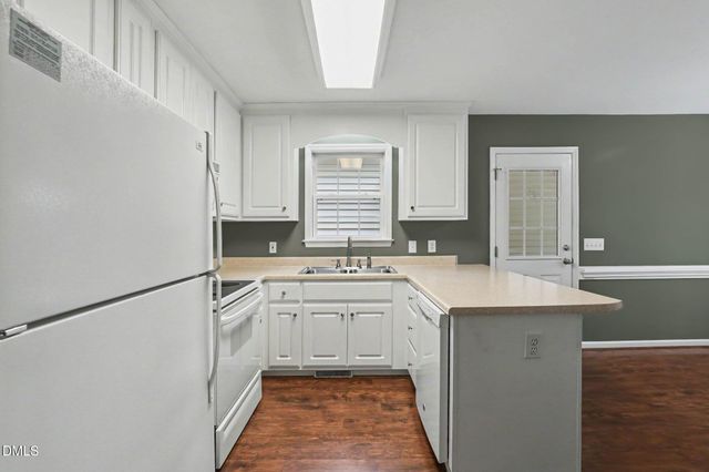 307 Gordon Farm Drive, Benson, NC 27504