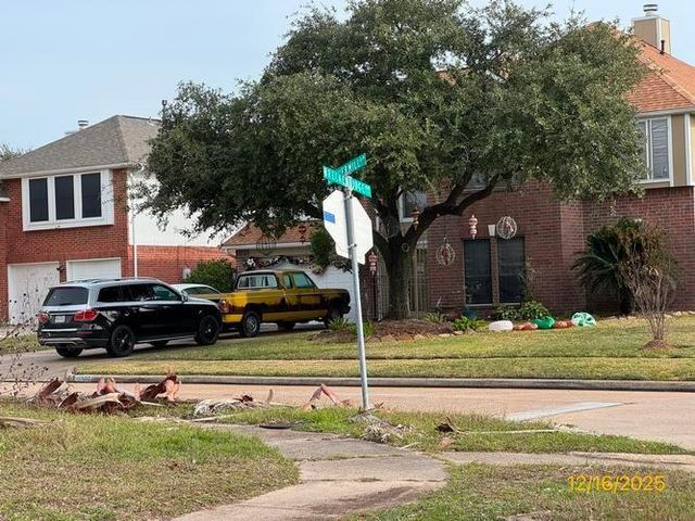 4702 Breckenridge Drive, Houston, TX 77066