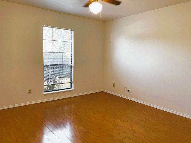 5664 Perrin Street, The Colony, TX 75056