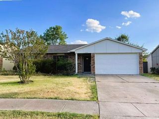 5664 Perrin Street, The Colony, TX 75056