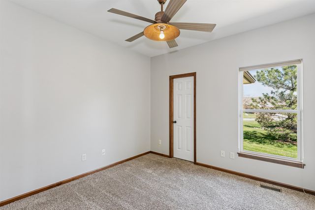 2318 N Castle Rock Ct, Wichita, KS 67228