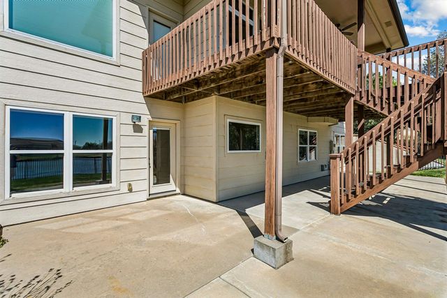 2318 N Castle Rock Ct, Wichita, KS 67228