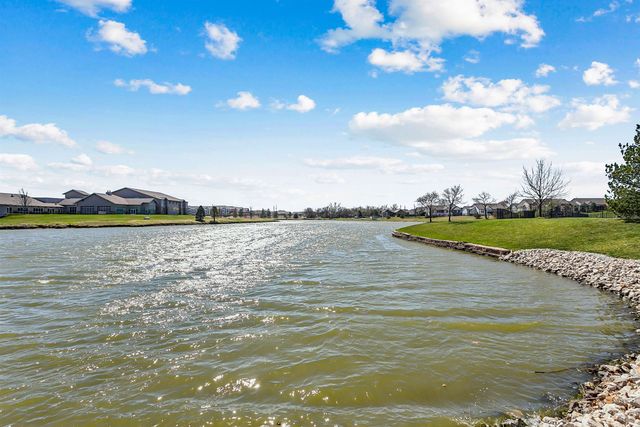 2318 N Castle Rock Ct, Wichita, KS 67228