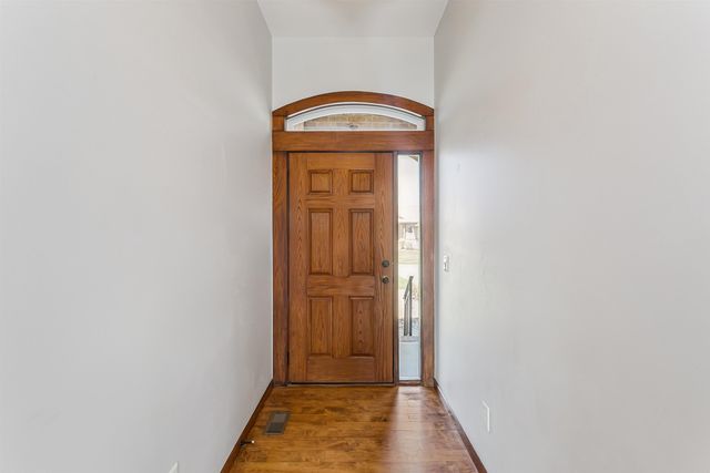 2318 N Castle Rock Ct, Wichita, KS 67228