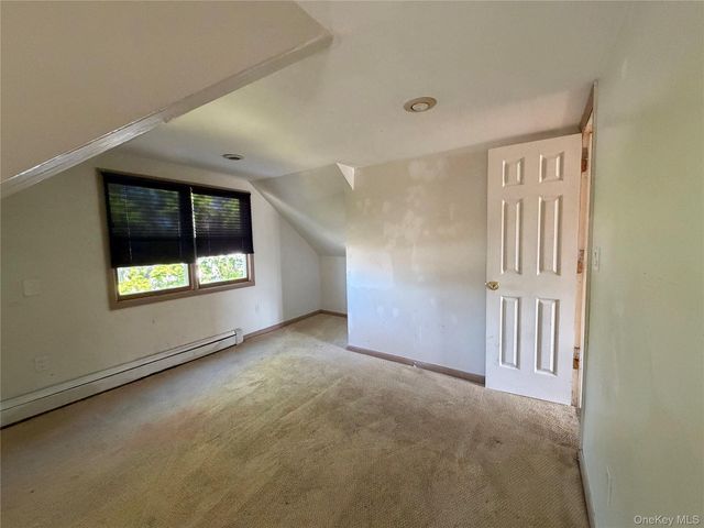 51 Weston Avenue, Deer Park, NY 11729