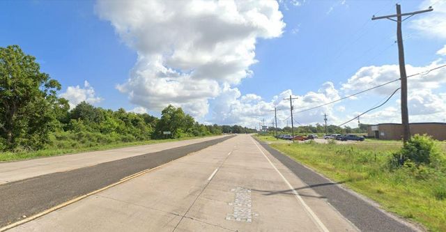 1150 Cypresswood Drive, Orange, TX 77630