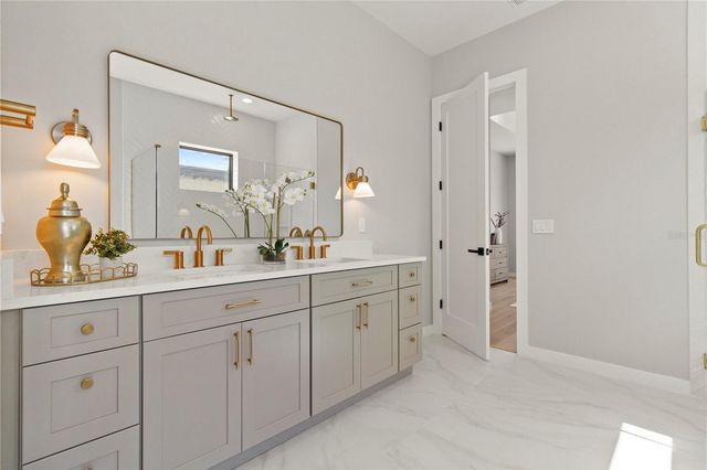 9 E STEELE STREET, Orlando, FL 32804