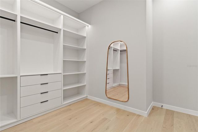 9 E STEELE STREET, Orlando, FL 32804