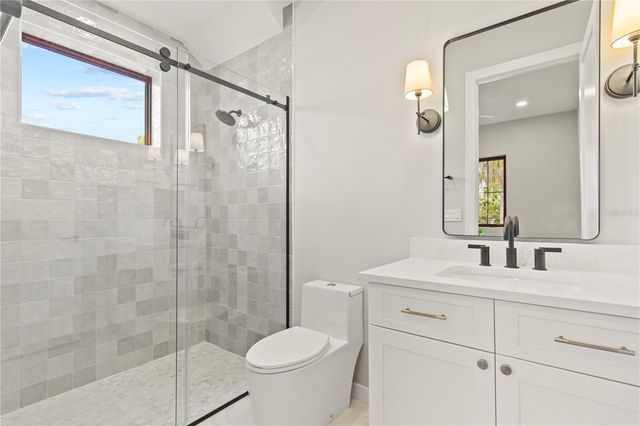 9 E STEELE STREET, Orlando, FL 32804