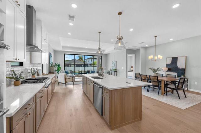 9 E STEELE STREET, Orlando, FL 32804
