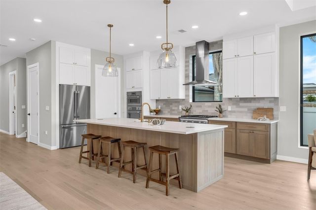 9 E STEELE STREET, Orlando, FL 32804