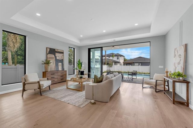 9 E STEELE STREET, Orlando, FL 32804
