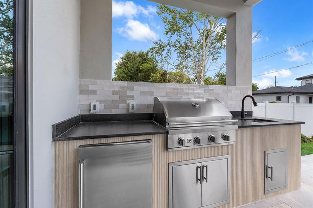 9 E STEELE STREET, Orlando, FL 32804