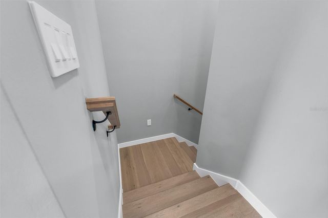 9 E STEELE STREET, Orlando, FL 32804