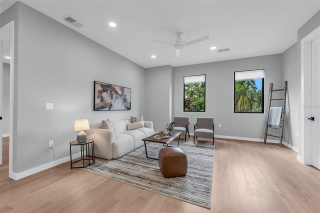 9 E STEELE STREET, Orlando, FL 32804