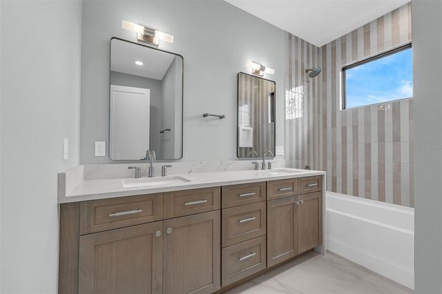 9 E STEELE STREET, Orlando, FL 32804