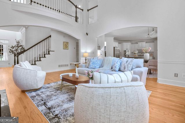 195 Woodcliff Court, Suwanee, GA 30024