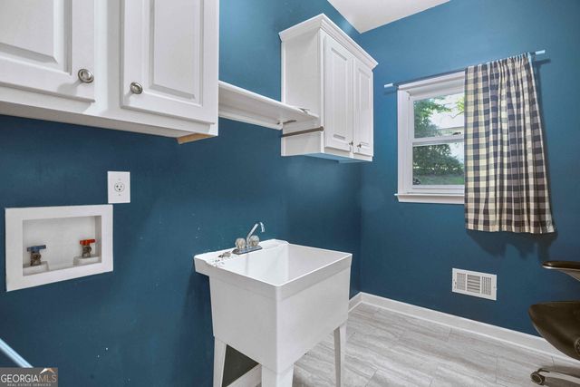 195 Woodcliff Court, Suwanee, GA 30024