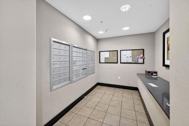 912 Campisi Way 417, Campbell, CA 95008