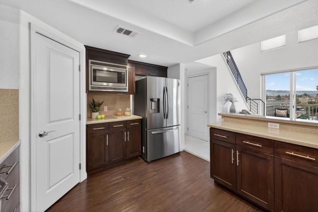 912 Campisi Way 417, Campbell, CA 95008