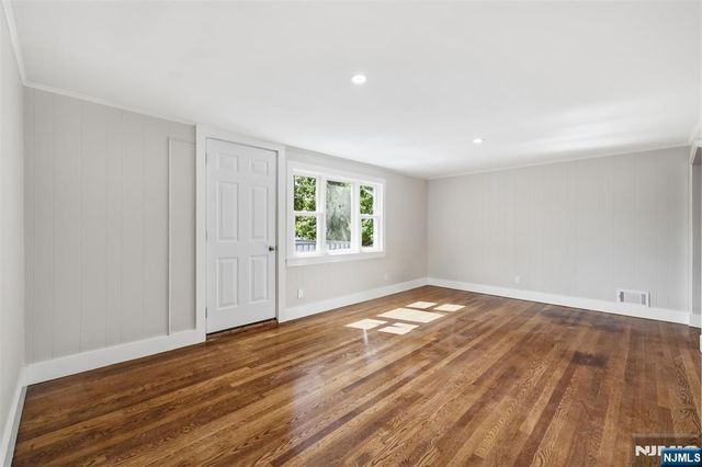 768 Birch Avenue, New Milford, NJ 07646
