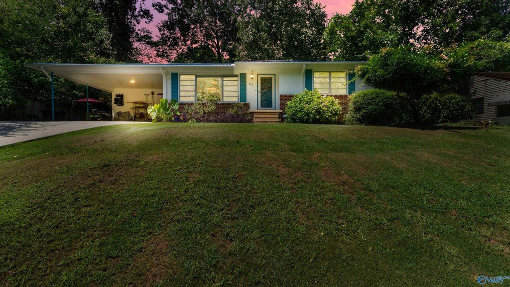 323 Mitchell Blvd, Gadsden, AL 35904