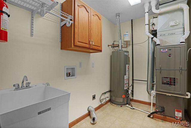 45 Faith Drive, Highland, IL 62249