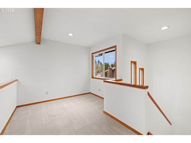 12730 Sw BARBERRY Dr, Beaverton, OR 97008