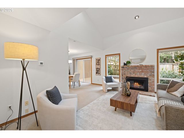 12730 Sw BARBERRY Dr, Beaverton, OR 97008