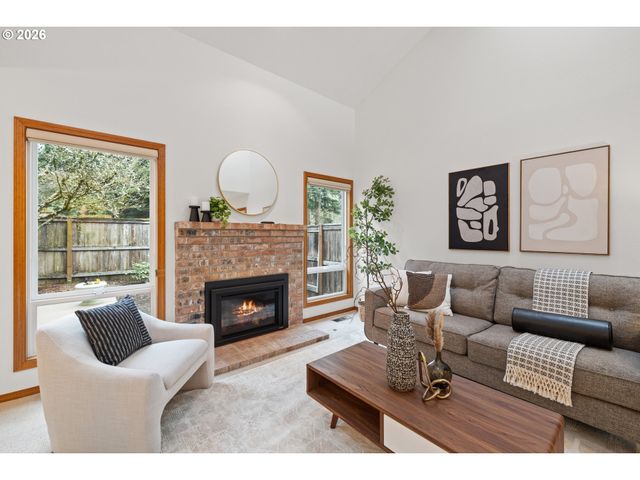 12730 Sw BARBERRY Dr, Beaverton, OR 97008