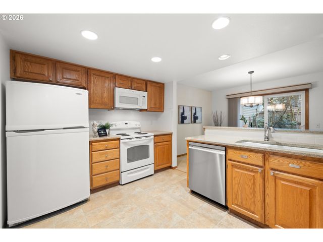 12730 Sw BARBERRY Dr, Beaverton, OR 97008