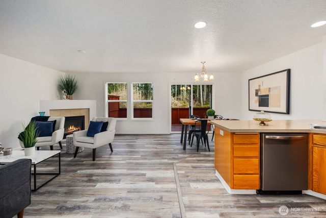 7128 34th Avenue NE, Olympia, WA 98516