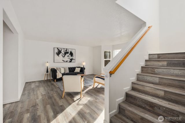 7128 34th Avenue NE, Olympia, WA 98516