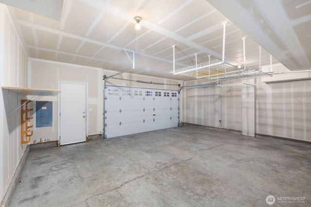 7128 34th Avenue NE, Olympia, WA 98516