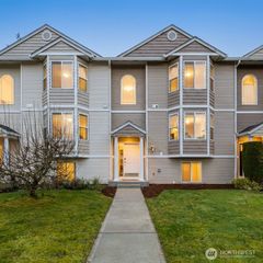 7128 34th Avenue NE, Olympia, WA 98516