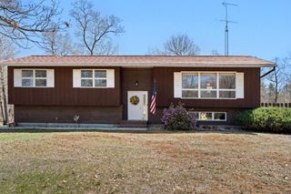 N5976 Cresthill DRIVE, New Lisbon, WI 53950