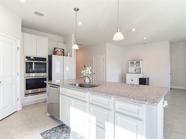 35428 CRESCENT CREEK DRIVE, Zephyrhills, FL 33541