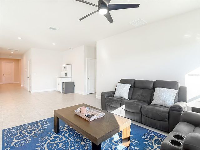 35428 CRESCENT CREEK DRIVE, Zephyrhills, FL 33541