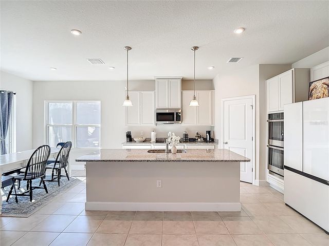 35428 CRESCENT CREEK DRIVE, Zephyrhills, FL 33541