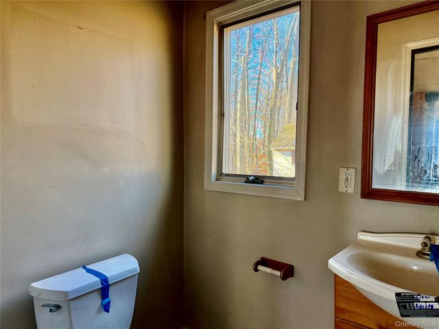 26 N Swezeytown Road, Middle Island, NY 11953