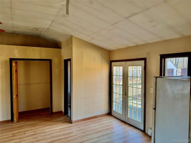 26 N Swezeytown Road, Middle Island, NY 11953