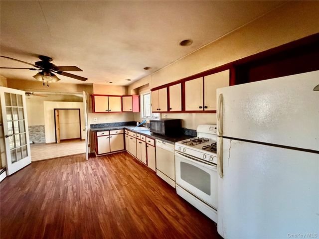 26 N Swezeytown Road, Middle Island, NY 11953