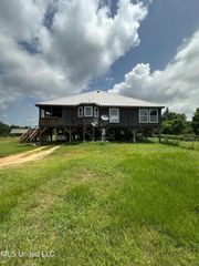 4360 Thirty Fifth Street, Bay Saint Louis, MS 39520