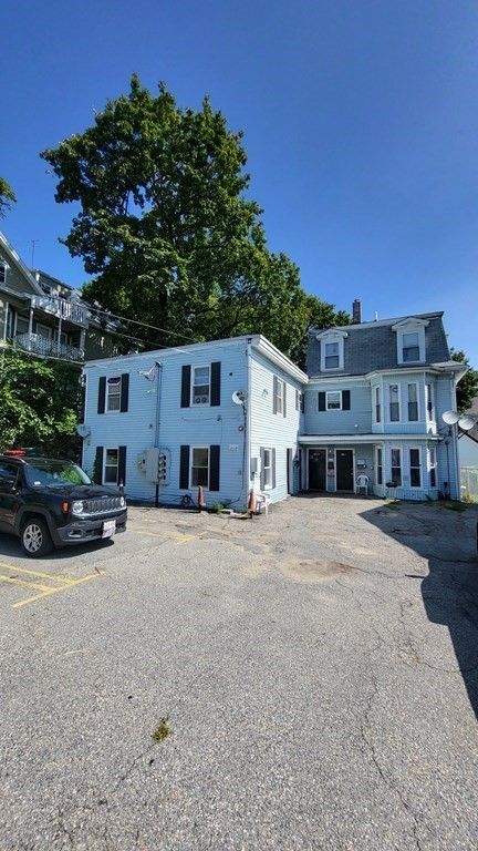 128 Mt. Washington Street 5, Lowell, MA 01854